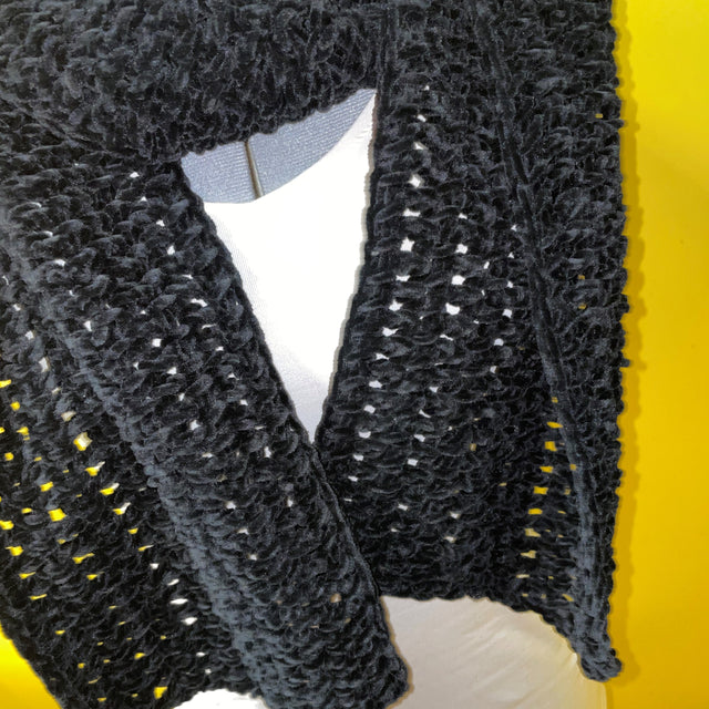 Black Scarf