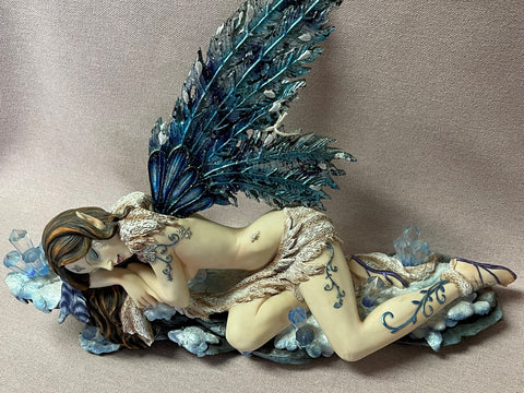 Statues – Serenity Love